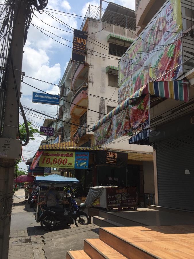 Empo Hostel At 30 Onnut Banguecoque Exterior foto